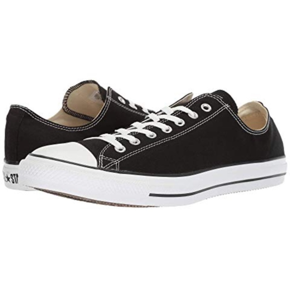 Converse Chuck Taylor All Star Low Top in Black